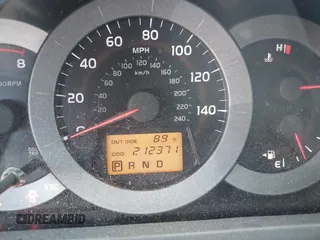 2008 Toyota RAV4 Sport z VIN JTMZK32V186011898, wystawiony jako IAAI lot #40380953 z przebiegiem 212 371 mil mil oraz . Historia ofert i sprzedaży dostępna na DreamBid. Obrazek 7.