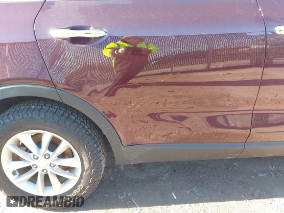 2016 Kia Sorento LX with VIN 5XYPGDA34GG128787, listed as a IAAI auction lot 41920884 with 70,417 mi miles. Bid and sale history available at carsss.com. Image 19.