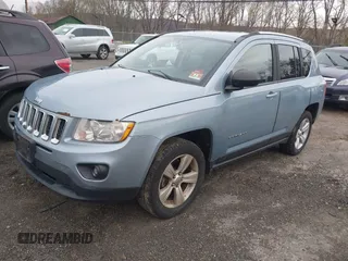 2013 Jeep Compass High Altitude with VIN 1C4NJCEAXDD276528, listed as a IAAI auction lot 41999981 with 177,047 mi miles. Bid and sale history available at carsss.com. Image 2.