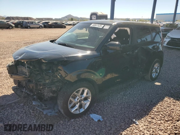 2020 Kia Soul LX with VIN KNDJ23AU5L7123709, listed as a Copart auction lot 46847435 with 84,807 mi miles and Salvage Title. Bid and sale history available at carsss.com. Image 1.