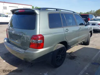 2004 Toyota Highlander with VIN JTEEP21A340048257, listed as a IAAI auction lot 41940474 with 255,423 mi miles. Bid and sale history available at carsss.com. Image 4.