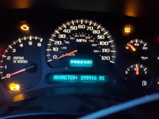 2004 Chevrolet Tahoe LS with VIN 1GNEK13VX4J220038, listed as a Copart auction lot 81907854 with 295,916 mi miles and Salvage Title. Bid and sale history available at carsss.com. Image 9.