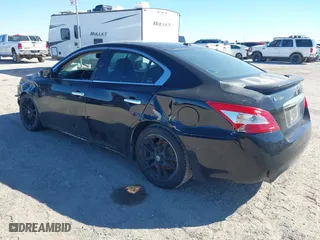 2009 Nissan Maxima 3.5 S with VIN 1N4AA51EX9C850440, listed as a IAAI auction lot 41387007 with 124,434 mi miles. Bid and sale history available at carsss.com. Image 3.