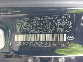 2009 Toyota Yaris z VIN JTDBT903791317263, wystawiony jako IAAI lot #41592270 z przebiegiem 121 283 mil mil oraz . Historia ofert i sprzedaży dostępna na DreamBid. Obrazek 9.