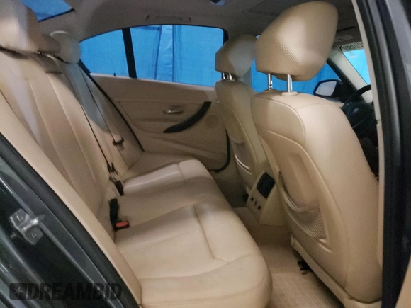 2014 BMW 3 Series 328i xDrive с VIN WBA3B5C55EP540497, выставлен на аукционе Copart как лот 49250695 с пробегом 183 639 миль миль и Чистый • Clean title. История ставок и продаж доступна на DreamBid. Изображение 10.