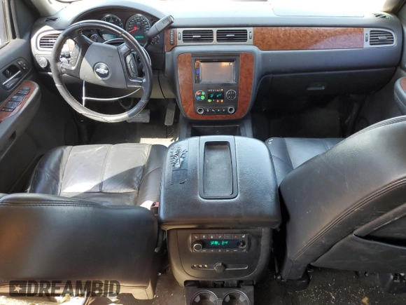 2008 Chevrolet Tahoe 1LT with VIN 1GNFK13008J169907, listed as a Copart auction lot 52602445 with 219,500 mi miles and Salvage title. Bid and sale history available at DreamBid. Image 8.