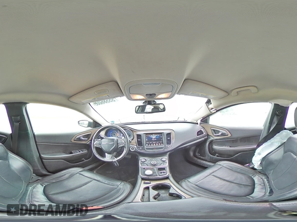 2015 Chrysler 200 C z VIN 1C3CCCEG8FN583462, wystawiony jako Copart lot #55586005 z przebiegiem 117 347 mil mil oraz Szkody całkowita. Historia ofert i sprzedaży dostępna na DreamBid. Obrazek 14.