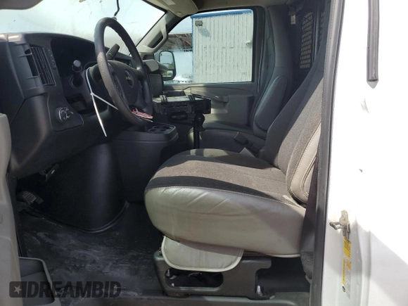 2020 GMC Savana Cargo Van with VIN 1GTW7AFG8L1210215, listed as a Copart auction lot 53084915 with 34,435 mi miles and Clean Title. Bid and sale history available at carsss.com. Image 7.