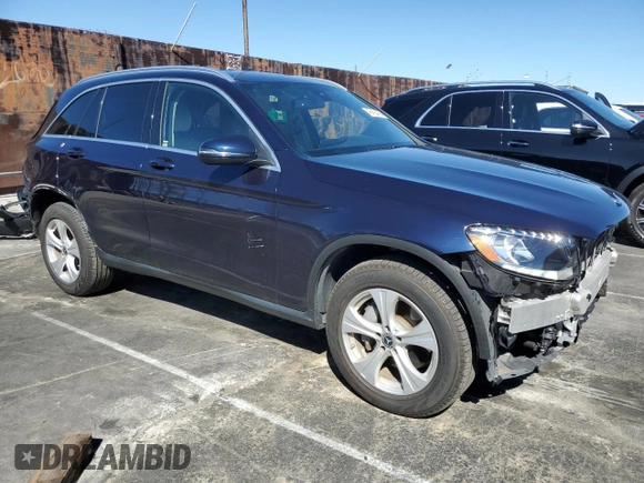 2018 Mercedes-Benz GLC 300 z VIN WDC0G4JB6JV085010, wystawiony jako Copart lot #49452435 z przebiegiem 81 274 mil mil oraz Szkoda całkowita • Salvage title. Historia ofert i sprzedaży dostępna na DreamBid. Obrazek 4.