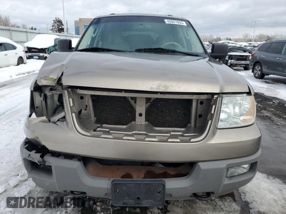 2003 Ford Expedition Special Service with VIN 1FMPU16L73LC04593, listed as a Copart auction lot 45927055 with 171,310 mi miles and Salvage Title. Bid and sale history available at carsss.com. Image 5.
