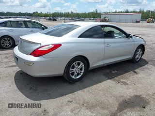 2008 Toyota Solara SE z VIN 4T1CE30P38U763577, wystawiony jako IAAI lot #42201979 z przebiegiem 116 008 mil mil oraz . Historia ofert i sprzedaży dostępna na DreamBid. Obrazek 4.