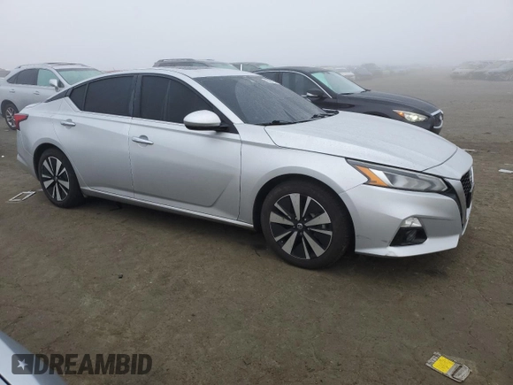 2019 Nissan Altima 2.5 SV with VIN 1N4BL4DV4KC164629, listed as a Copart auction lot 43069195 with 83,443 mi miles and Salvage Title. Bid and sale history available at carsss.com. Image 4.