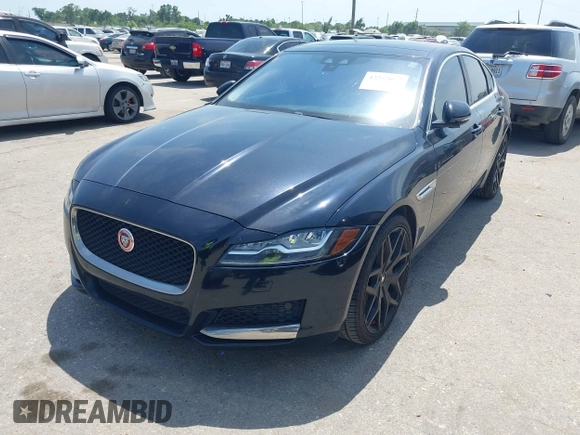 2016 Jaguar XF 35t Premium z VIN SAJBD4BV2GCY07904, wystawiony jako IAAI lot #42252672 z przebiegiem 106 383 mil mil oraz . Historia ofert i sprzedaży dostępna na DreamBid. Obrazek 2.