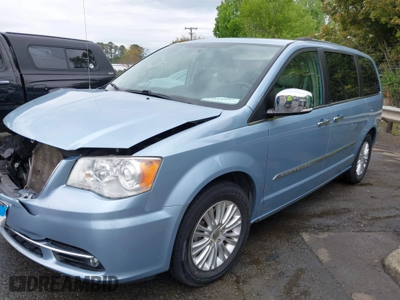2013 Chrysler Town & Country Limited with VIN 2C4RC1GG5DR571731, listed as a IAAI auction lot 42028807 with 155,875 mi miles. Bid and sale history available at carsss.com. Image 17.