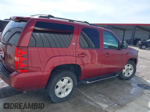 2010 Chevrolet Tahoe LT z VIN 1GNUKBE08AR112792, wystawiony jako IAAI lot #41790474 z przebiegiem 231 742 mil mil oraz . Historia ofert i sprzedaży dostępna na DreamBid. Obrazek 14.
