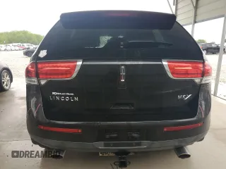 2011 Lincoln MKX z VIN 2LMDJ6JK7BBJ17139, wystawiony jako Copart lot #55166405 z przebiegiem 193 944 mil mil oraz Czysty tytuł • Clean title. Historia ofert i sprzedaży dostępna na DreamBid. Obrazek 6.