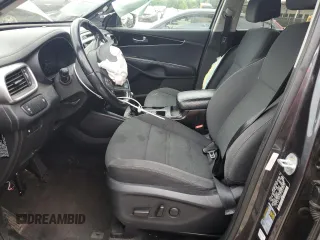 2017 Kia Sorento LX with VIN 5XYPGDA37HG298921, listed as a Copart auction lot 55575005 with 117,845 mi miles and Salvage title. Bid and sale history available at DreamBid. Image 7.