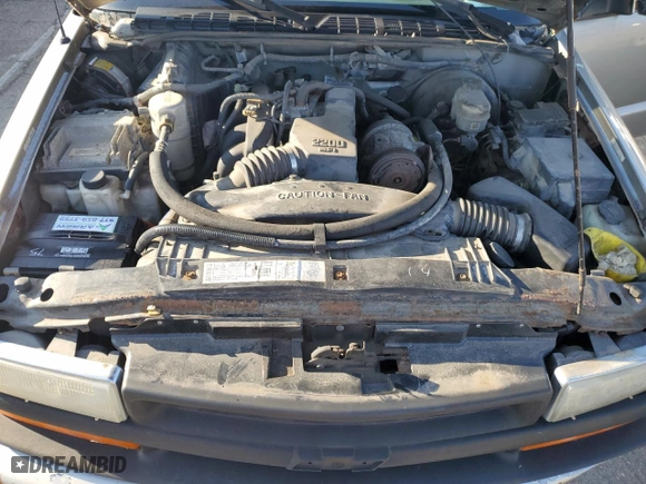 2000 Chevrolet S-10 LS with VIN 1GCCS1444YK108860, listed as a Copart auction lot 85154724 with 378,810 mi miles and Clean Title. Bid and sale history available at carsss.com. Image 11.