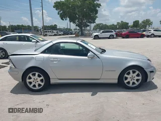 2003 Mercedes-Benz SLK 230 Kompressor с VIN WDBKK49F43F277168, выставлен на аукционе IAAI как лот 42388576 с пробегом 68 390 миль миль и . История ставок и продаж доступна на DreamBid. Изображение 13.