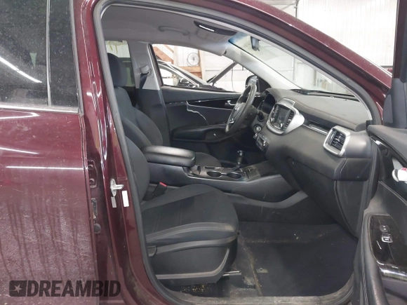 2019 Kia Sorento S V6 with VIN 5XYPGDA56KG483373, listed as a IAAI auction lot 41680817 with 91,970 mi miles. Bid and sale history available at carsss.com. Image 5.