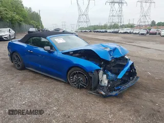 2021 Ford Mustang EcoBoost z VIN 1FATP8UH0M5110357, wystawiony jako IAAI lot #42189282 z przebiegiem 75 494 mil mil oraz . Historia ofert i sprzedaży dostępna na DreamBid. Obrazek 1.