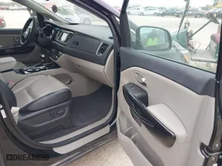 2019 Kia Sedona EX with VIN KNDMC5C10K6550258, listed as a IAAI auction lot 41366579 with 118,937 mi miles. Bid and sale history available at carsss.com. Image 5.