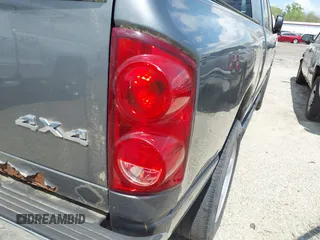 2008 Dodge 1500 SLT with VIN 1D7HU18238S500517, listed as a IAAI auction lot 42126774 with 173,373 mi miles. Bid and sale history available at carsss.com. Image 6.