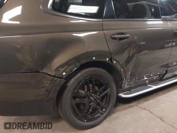 2024 Kia Telluride SX Prestige X-Line with VIN 5XYP5DGC0RG421909, listed as a IAAI auction lot 42298822 with 26,073 mi miles and . Bid and sale history available at DreamBid. Image 6.