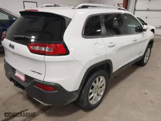 2017 Jeep Cherokee Limited with VIN 1C4PJMDS4HW505613, listed as a IAAI auction lot 41257420 with 91,967 mi miles. Bid and sale history available at carsss.com. Image 4.
