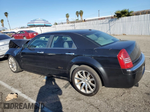 2006 Chrysler 300 C with VIN 2C3LA63H36H281427, listed as a Copart auction lot 46303335 with 92,924 mi miles and Salvage Title. Bid and sale history available at carsss.com. Image 2.