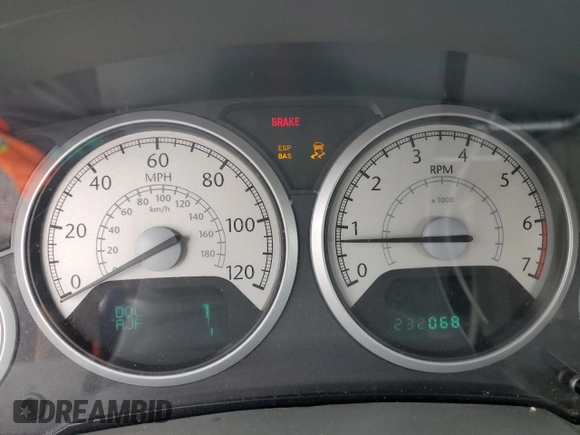 2008 Chrysler Town & Country Touring with VIN 2A8HR54P58R828858, listed as a Copart auction lot 59931165 with 232,068 mi miles and Salvage title. Bid and sale history available at DreamBid. Image 9.
