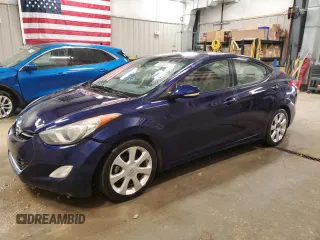 2013 Hyundai Elantra Limited z VIN 5NPDH4AE0DH215916, wystawiony jako Copart lot #52533645 z przebiegiem 126 700 mil mil oraz Szkoda całkowita • Salvage title. Historia ofert i sprzedaży dostępna na DreamBid. Obrazek 1.