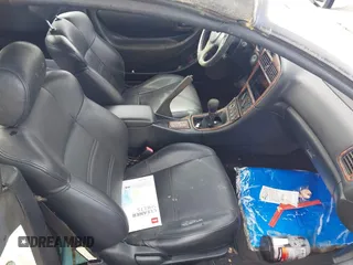 1999 Toyota Celica GT z VIN JT5FG02T6X0055359, wystawiony jako IAAI lot #42250607 z przebiegiem 192 234 mil mil oraz . Historia ofert i sprzedaży dostępna na DreamBid. Obrazek 5.