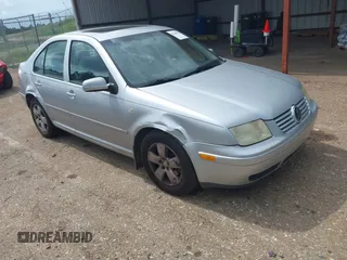 2003 Volkswagen Jetta GLS with VIN 3VWSK69M13M069628, listed as a IAAI auction lot 42680951 with 247,955 mi miles and . Bid and sale history available at DreamBid. Image 1.