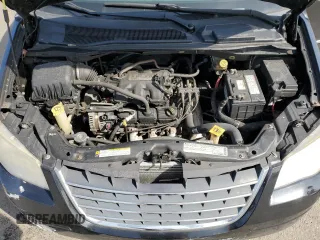 2010 Chrysler Town & Country Touring with VIN 2A4RR5D17AR392067, listed as a Copart auction lot 49026115 with 110,526 mi miles and Clean Title. Bid and sale history available at carsss.com. Image 12.