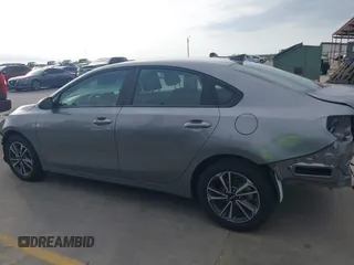 2024 Kia Forte LXS z VIN 3KPF24AD6RE836512, wystawiony jako IAAI lot #42166367 z przebiegiem 3 352 mil mil oraz . Historia ofert i sprzedaży dostępna na DreamBid. Obrazek 15.