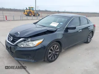 2017 Nissan Altima SV z VIN 1N4AL3AP8HC262812, wystawiony jako IAAI lot #41368404 z przebiegiem 190 734 mil mil oraz . Historia ofert i sprzedaży dostępna na DreamBid. Obrazek 17.