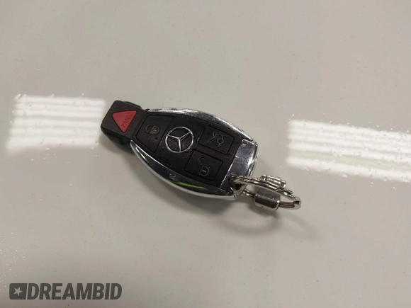2019 Mercedes-Benz CLA 250 z VIN WDDSJ4GB8KN765229, wystawiony jako IAAI lot #41548902 z przebiegiem 57 608 mil mil oraz . Historia ofert i sprzedaży dostępna na DreamBid. Obrazek 11.