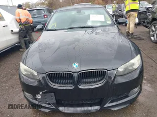 2009 BMW 3 Series 328i xDrive with VIN WBAWV535X9P080957, listed as a IAAI auction lot 40878730 with 94,892 mi miles and . Bid and sale history available at carsss.com. Image 12.