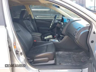 2009 Nissan Altima SL with VIN 1N4AL21E19N558303, listed as a IAAI auction lot 42019573 with 171,016 mi miles and . Bid and sale history available at DreamBid. Image 5.
