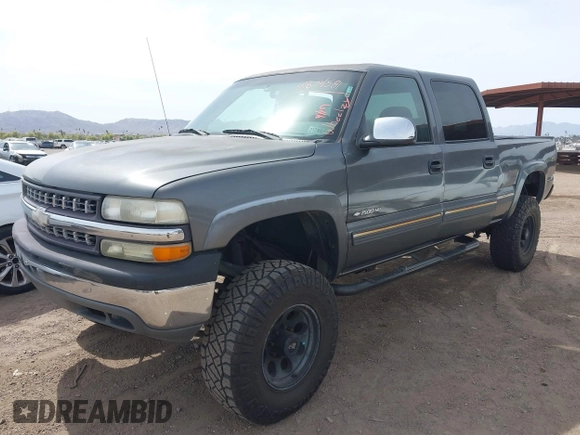 2001 Chevrolet Silverado 1500HD LS with VIN 1GCGC13U91F156627, listed as a IAAI auction lot 41874581 with 260,765 mi miles and . Bid and sale history available at DreamBid. Image 2.