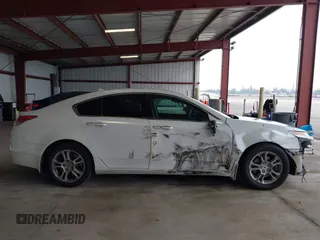 2009 Acura TL Tech with VIN 19UUA86509A008303, listed as a IAAI auction lot 41076598 with 253,434 mi miles. Bid and sale history available at carsss.com. Image 14.