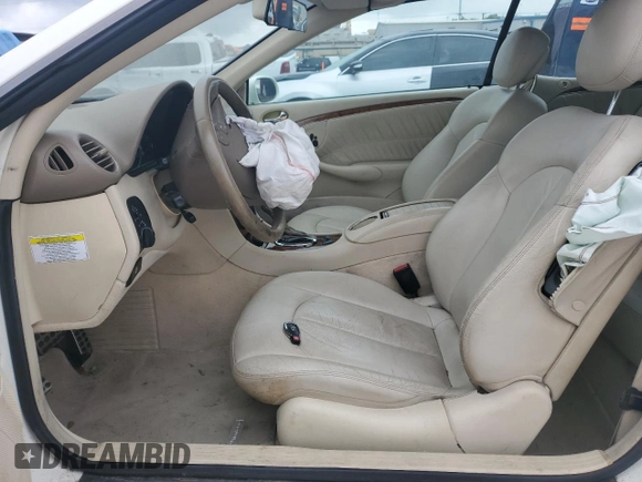 2007 Mercedes-Benz CLK 350 с VIN WDBTK56F37T082572, выставлен на аукционе Copart как лот 52861995 с пробегом 165 245 миль миль и Списание • Salvage title. История ставок и продаж доступна на DreamBid. Изображение 7.