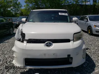 2014 Scion xB z VIN JTLZE4FE9EJ064207, wystawiony jako Copart lot #58377305 z przebiegiem 164 574 mil mil oraz Tytuł czysty. Historia ofert i sprzedaży dostępna na DreamBid. Obrazek 5.
