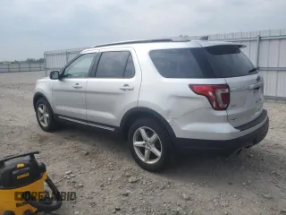 2018 Ford Explorer XLT with VIN 1FM5K7DH3JGA40649, listed as a Copart auction lot 60097085 with 326,069 mi miles and Clean title. Bid and sale history available at DreamBid. Image 2.
