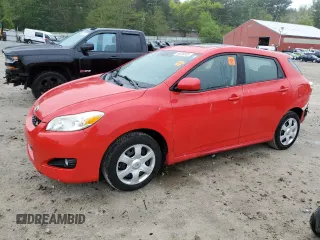 2010 Toyota Matrix S z VIN 2T1LE4EE6AC014292, wystawiony jako Copart lot #56329505 z przebiegiem 179 285 mil mil oraz Czysty tytuł • Clean title. Historia ofert i sprzedaży dostępna na DreamBid. Obrazek 1.