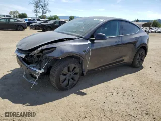 2024 Tesla Model Y Long Range with VIN 7SAYGDEE6RF160816, listed as a Copart auction lot 53106635 with 0 mi miles and Salvage Title. Bid and sale history available at carsss.com. Image 1.