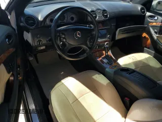 2007 Mercedes-Benz CLK 350 z VIN WDBTK56FX7F227945, wystawiony jako Copart lot #49600025 z przebiegiem 174 781 mil mil oraz Szkoda całkowita • Salvage title. Historia ofert i sprzedaży dostępna na DreamBid. Obrazek 8.