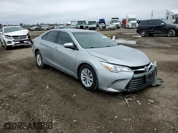 2017 Toyota Camry XLE with VIN 4T1BF1FK1HU637968, listed as a Copart auction lot 46239355 with 68,040 mi miles and Salvage Title. Bid and sale history available at carsss.com. Image 11.