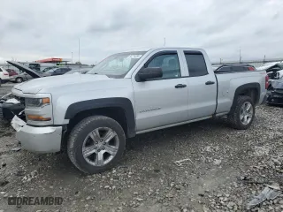 2016 Chevrolet Silverado 1500 Custom with VIN 1GCVKPEH7GZ380290, listed as a Copart auction lot 80774204 with 250,038 mi miles and Salvage Title. Bid and sale history available at carsss.com. Image 1.